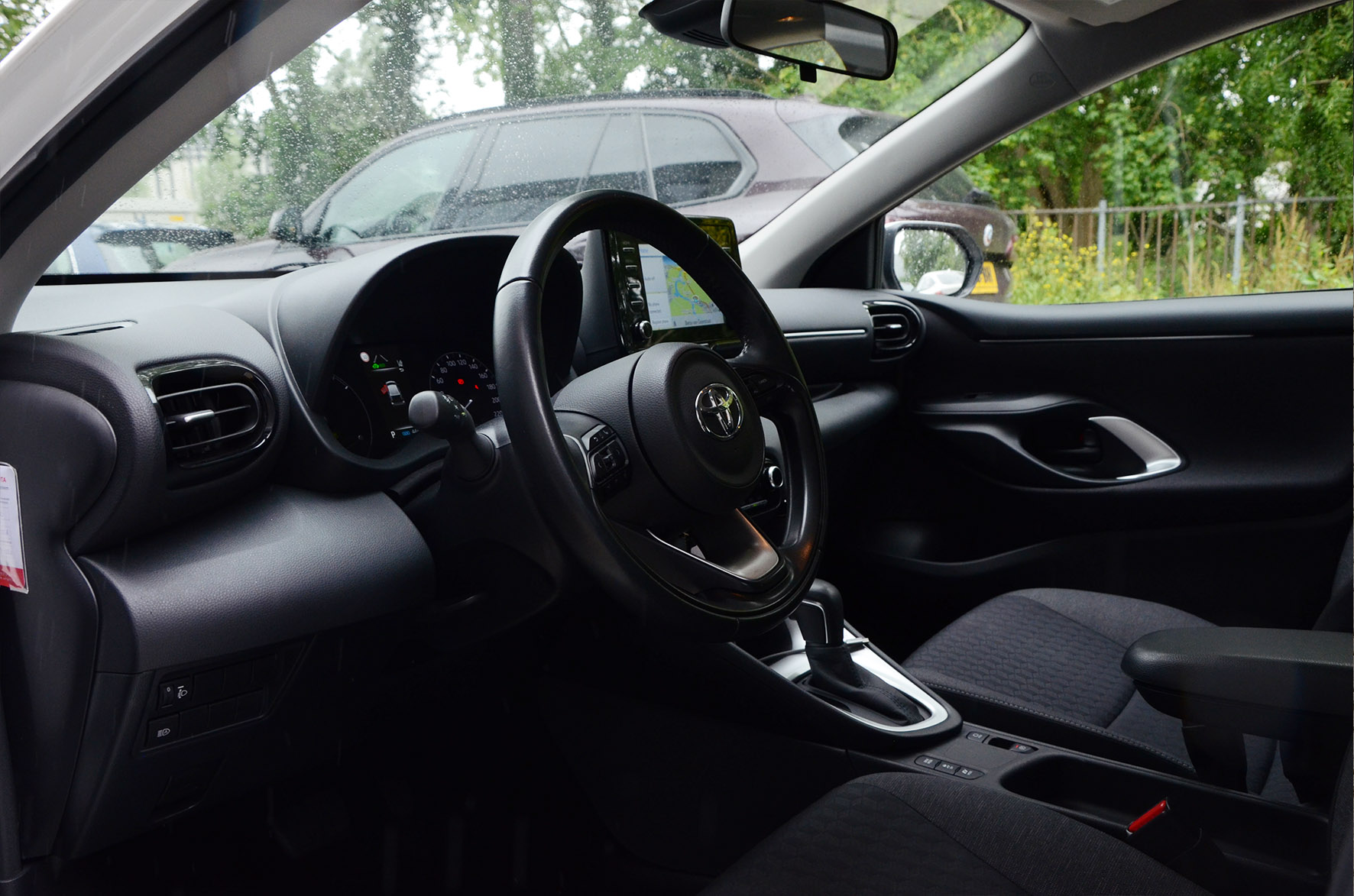 丰田 Yaris Active - 图片6
