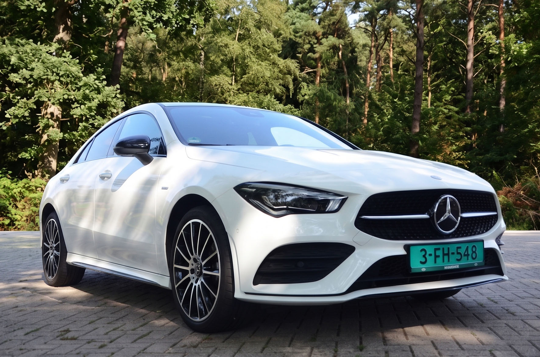 高颜值 | 插混猎跑 | 2022 奔驰 CLA 250 e | Shooting Brake | 极地白 | 双联屏+氛围灯 | AMG line