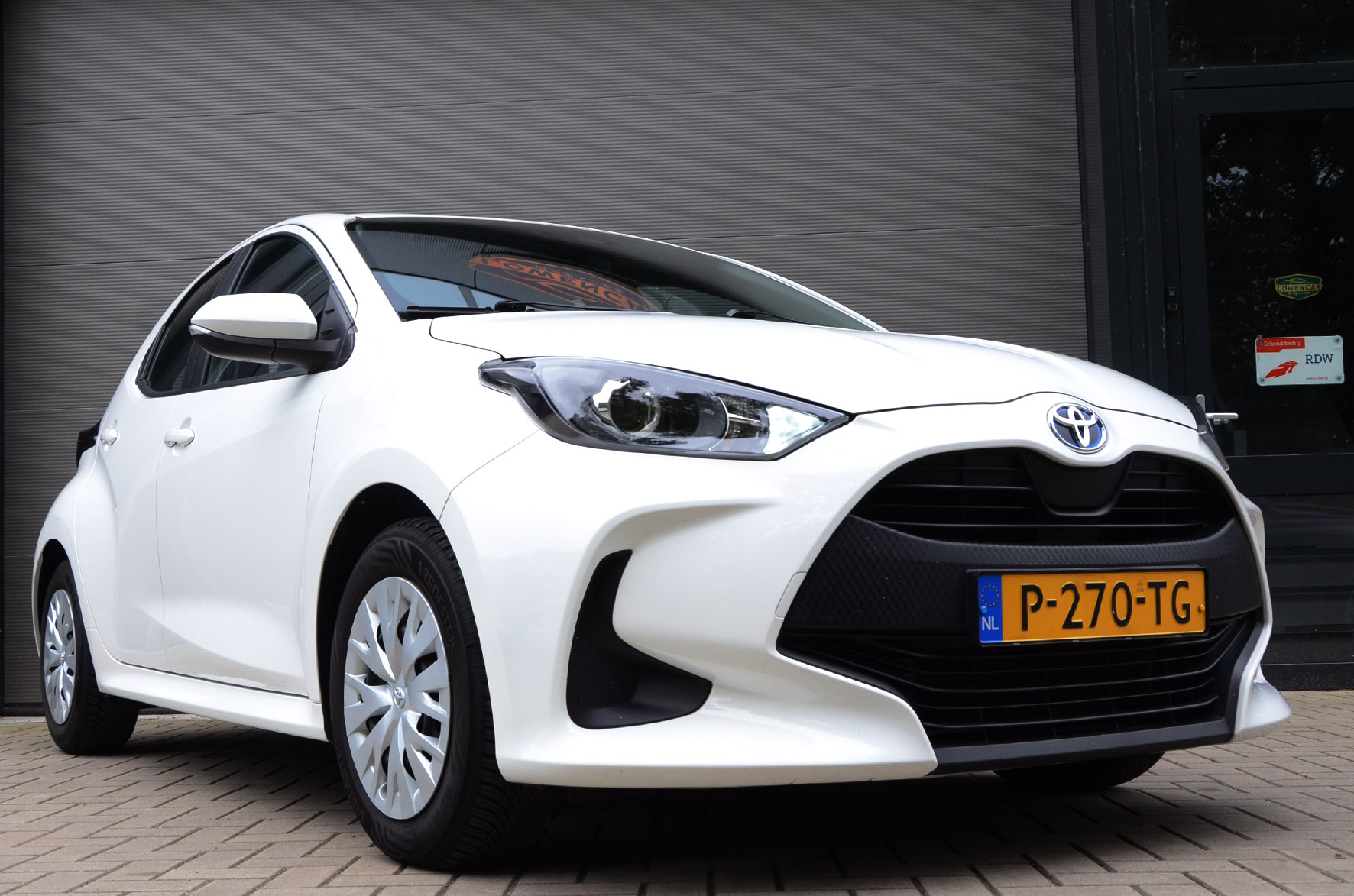 丰田 Yaris Active