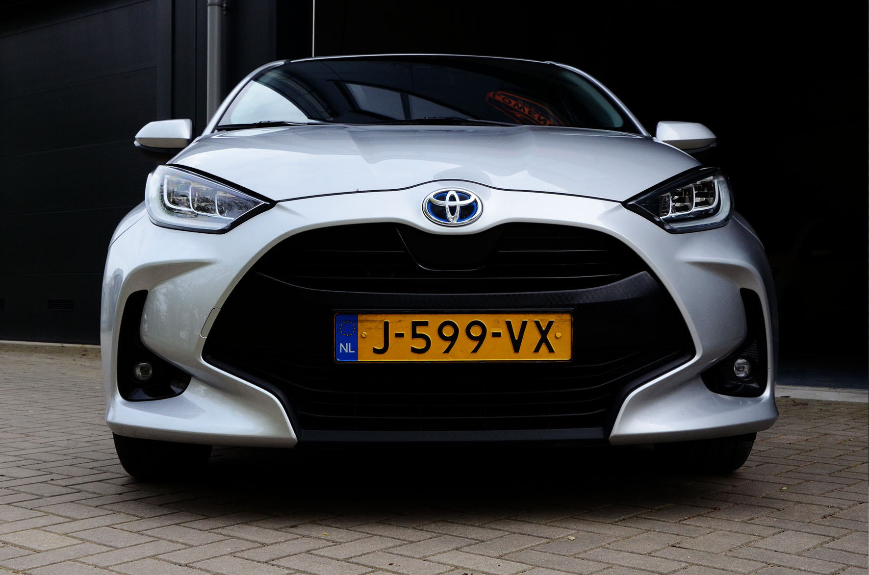 丰田 Yaris Dynamic - 图片2
