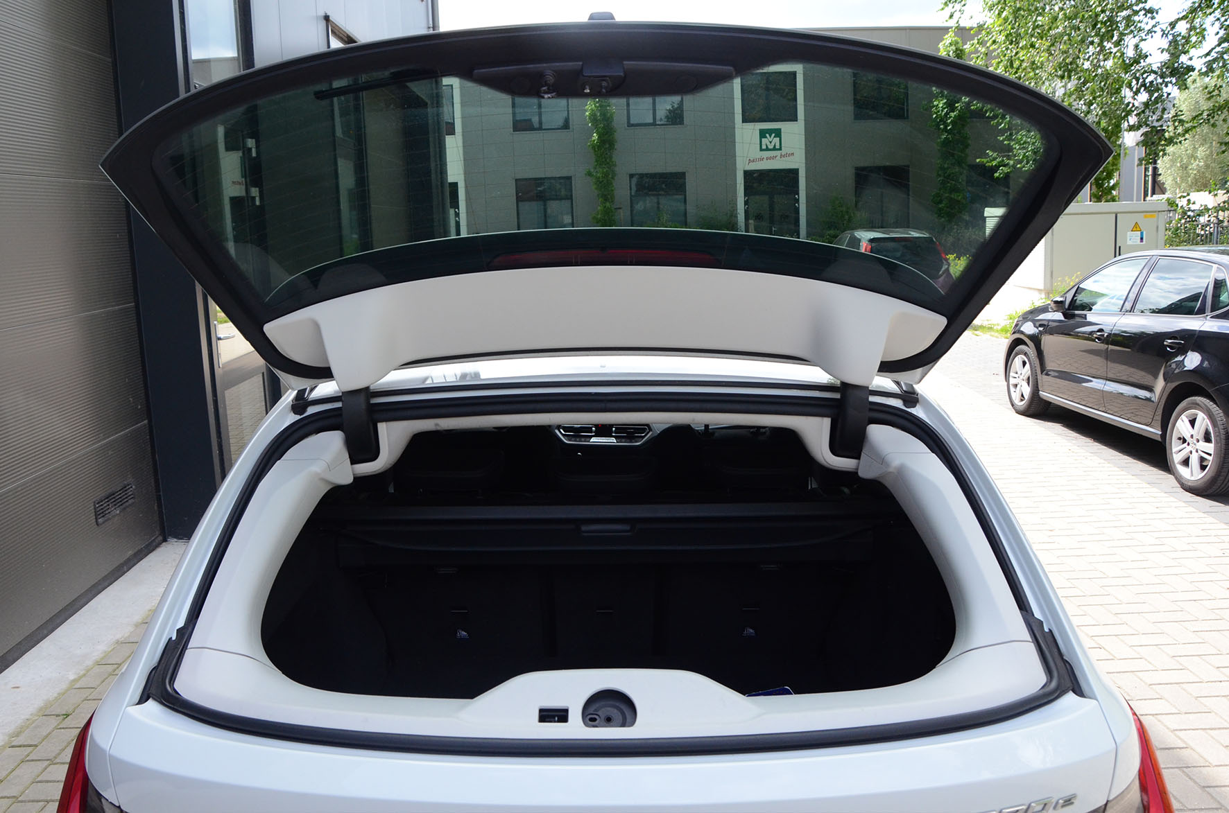 宝马 320e Business Edition Plus - 图片3