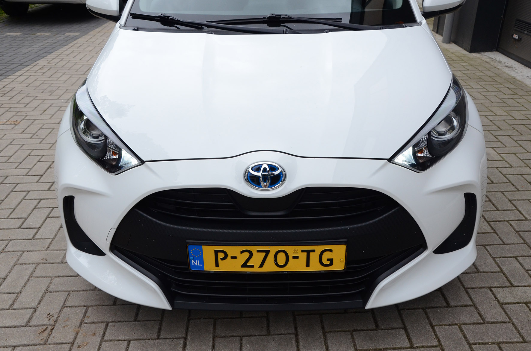 丰田 Yaris Active - 图片10